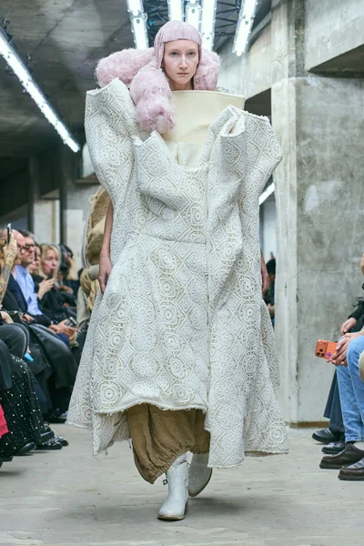 Look 9